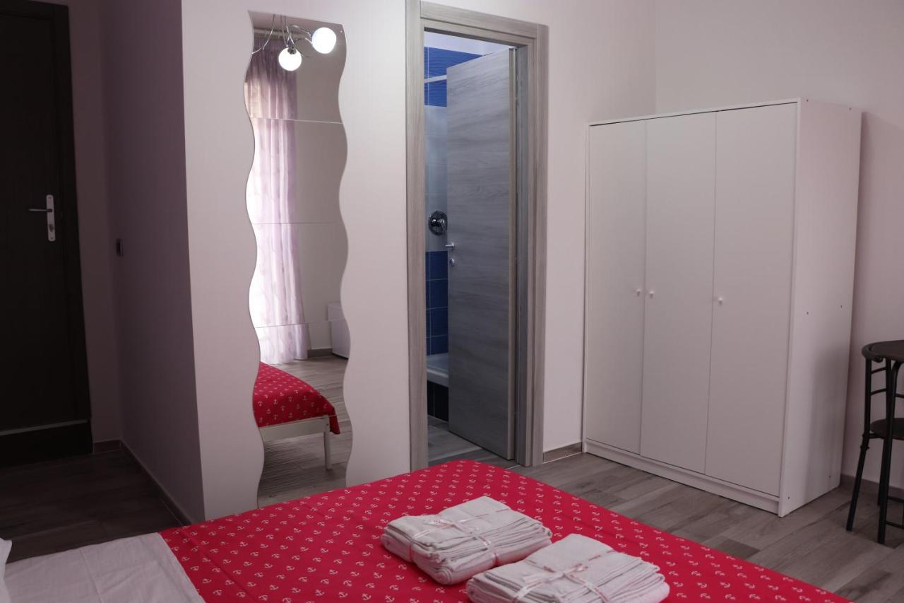 B&B Francesco Fly Neapel Exterior foto