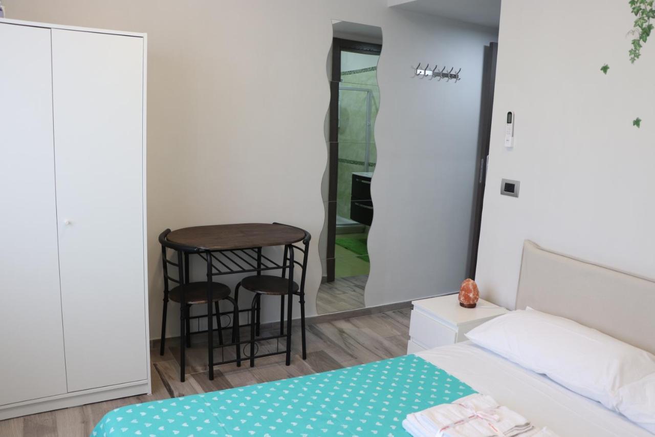 B&B Francesco Fly Neapel Exterior foto